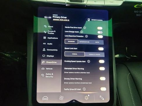 Used 2025 Lucid Air Pure RWD image 46