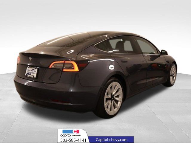 Used 2021 Tesla Model 3 Standard Range Plus RWD image 3