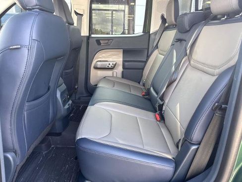 Certified 2025 Ford Maverick Lariat w/ 4K Tow Package AWD/4WD image 5