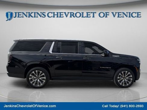 New 2026 Chevrolet Suburban High Country image 6