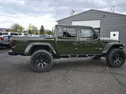 Used 2021 Jeep Gladiator Overland w/ Popular Equipment Package AWD/4WD image 8