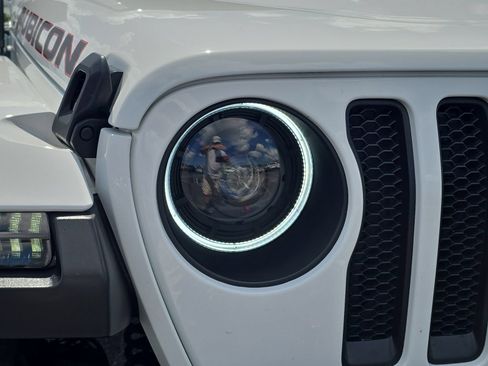 Used 2021 Jeep Wrangler Unlimited Rubicon AWD/4WD image 7