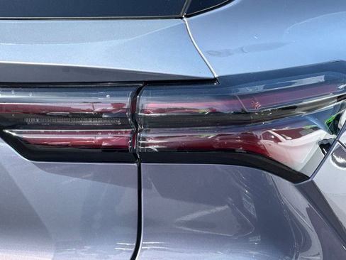 Used 2025 Chevrolet Equinox EV LT w/ Convenience Package FWD image 46