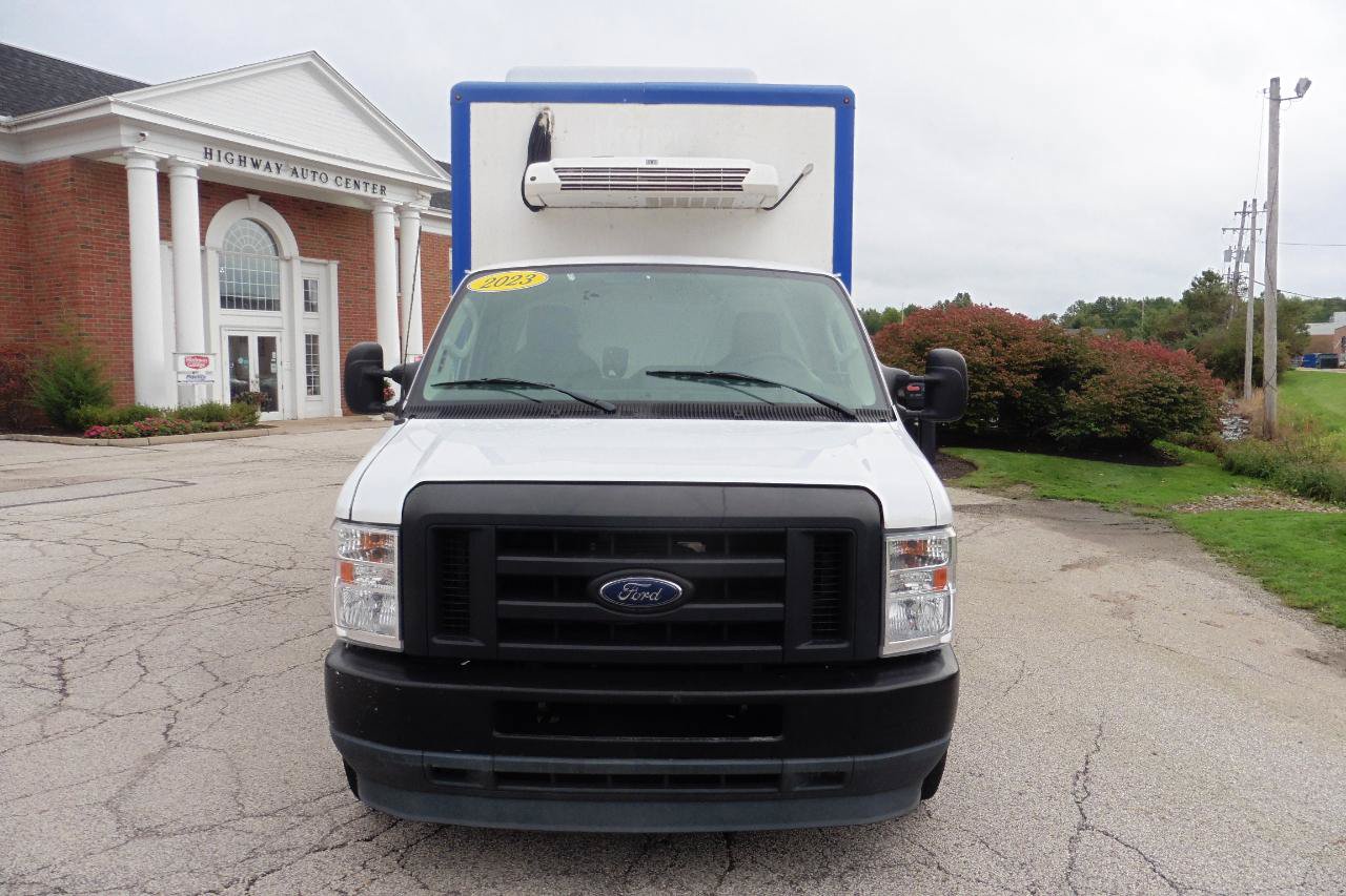 Used 2023 Ford E-350 and Econoline 350 Super Duty w/ Power Windows & Locks Group RWD image 32