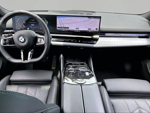 Used 2026 BMW 530i xDrive AWD/4WD image 7