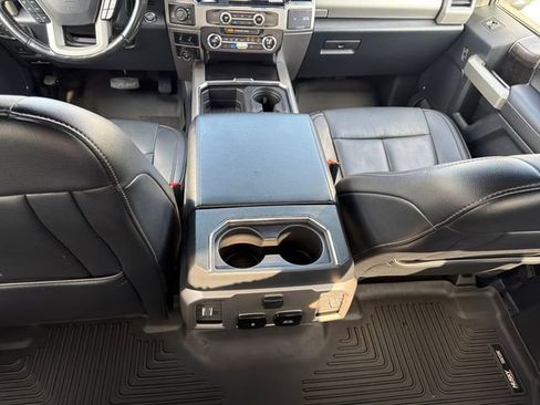 Used 2022 Ford F350 Lariat w/ Lariat Ultimate Package AWD/4WD image 18