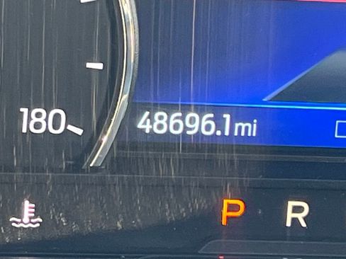 Used 2021 Ford Escape SE image 6