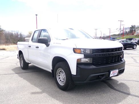 Used 2019 Chevrolet Silverado 1500 W/T w/ Trailering Package AWD/4WD image 7