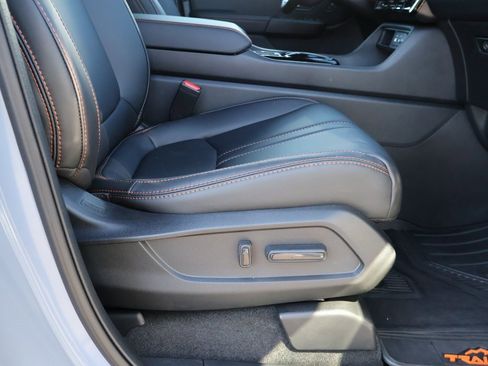 Certified 2025 Honda Pilot TrailSport image 10