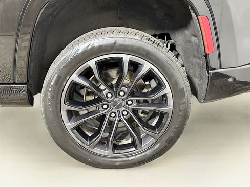 Used 2024 Jeep Grand Wagoneer Series II w/ Quick Order Packagew 28T AWD/4WD image 33