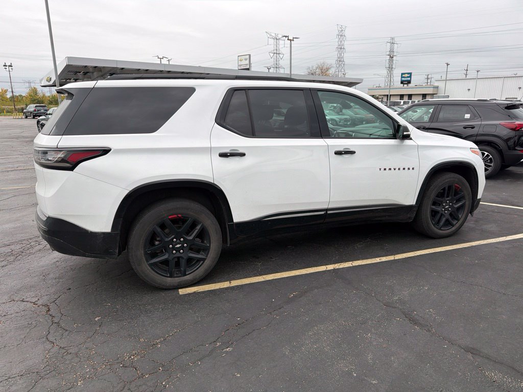 Used 2021 Chevrolet Traverse Premier w/ Redline Edition FWD image 5