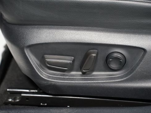 Used 2022 Toyota Camry SE FWD image 31