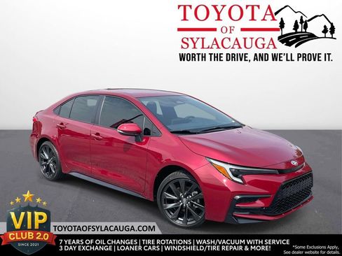 Used 2026 Toyota Corolla SE FWD image 1