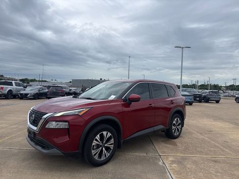 Used 2022 Nissan Rogue SV FWD image 8
