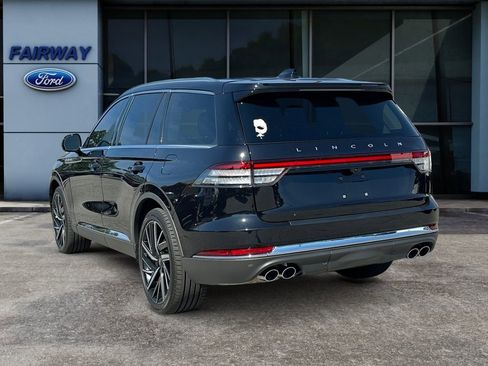 Used 2025 Lincoln Aviator Reserve w/ Equipment Group 201A AWD/4WD image 4