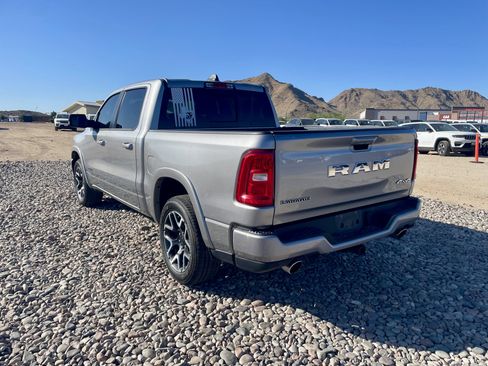 Used 2025 RAM 1500 Laramie AWD/4WD image 3