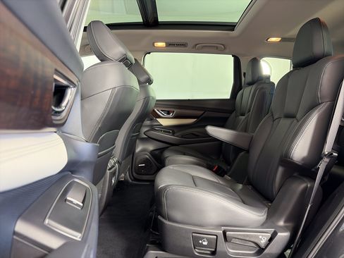 Used 2021 Subaru Ascent Touring w/ Popular Package #2 AWD/4WD image 7