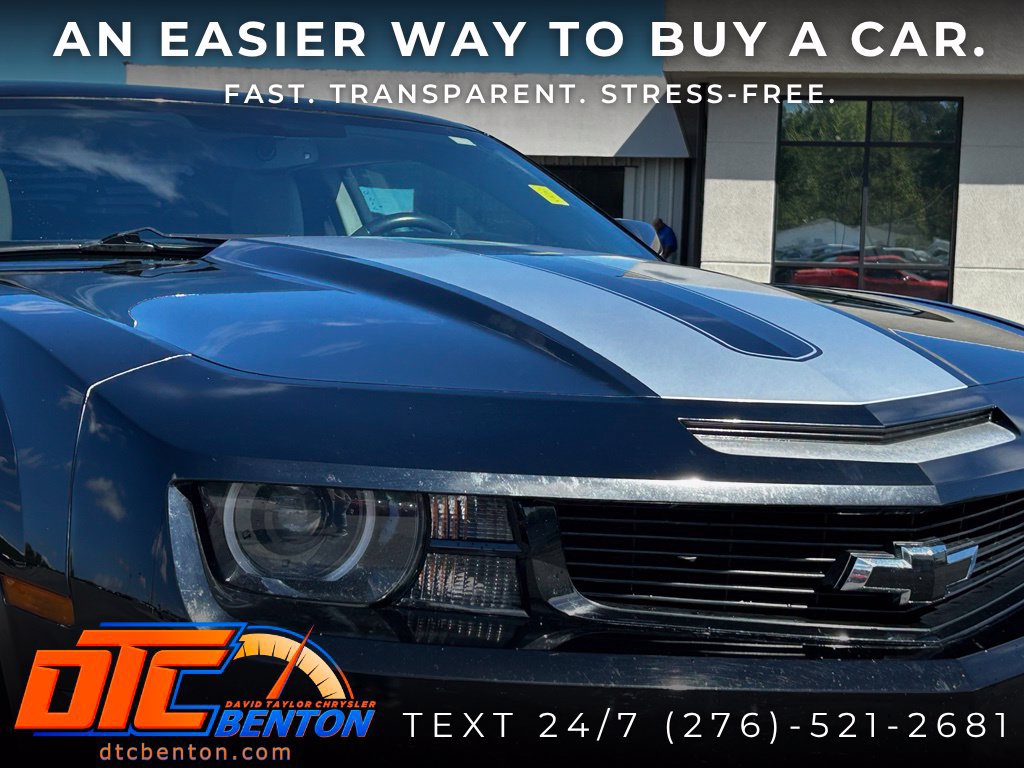 Used 2011 Chevrolet Camaro SS RWD image 4