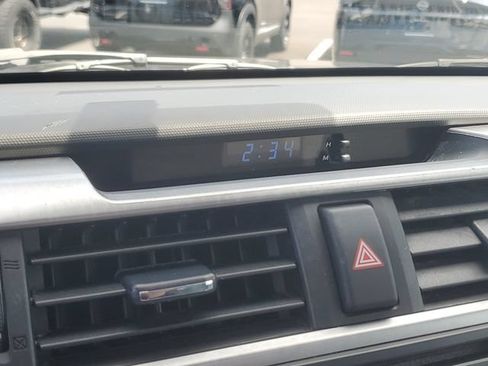 Used 2017 Toyota 4Runner Limited AWD/4WD image 27