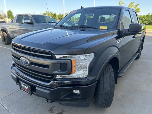 Used 2020 Ford F150 XLT w/ Equipment Group 302A Luxury AWD/4WD image 3