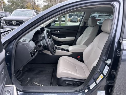 Used 2023 Honda Accord EX-L image 2