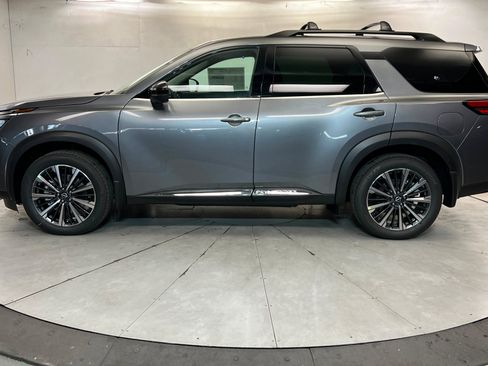 New 2026 Nissan Pathfinder Platinum AWD/4WD image 2