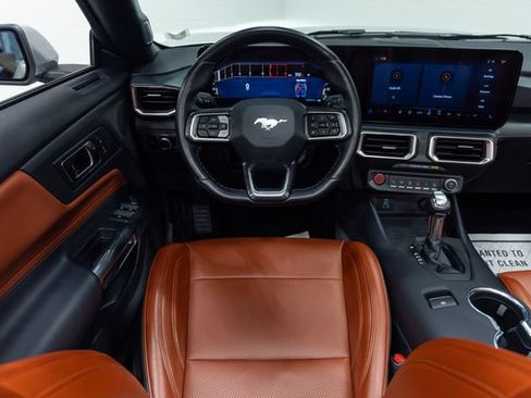 Used 2025 Ford Mustang Premium RWD image 3