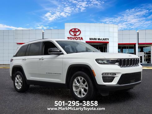 Used 2023 Jeep Grand Cherokee Limited AWD/4WD image 7