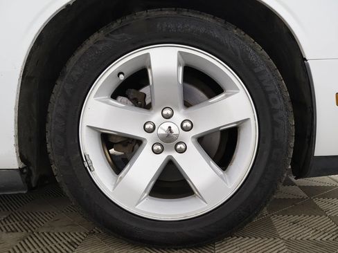 Used 2012 Dodge Challenger SXT RWD image 13