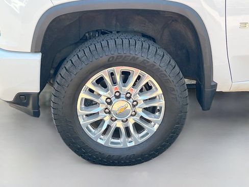 Used 2023 Chevrolet Silverado 3500 High Country w/ Technology Package AWD/4WD image 33