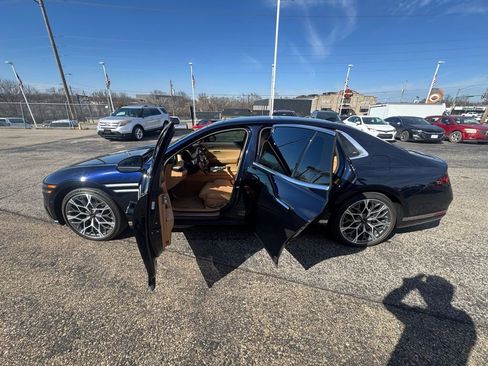 Used 2024 Genesis G90 3.5T image 4