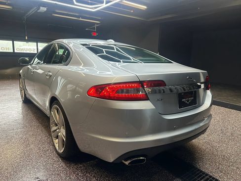 Used 2011 Jaguar XF Premium RWD image 5