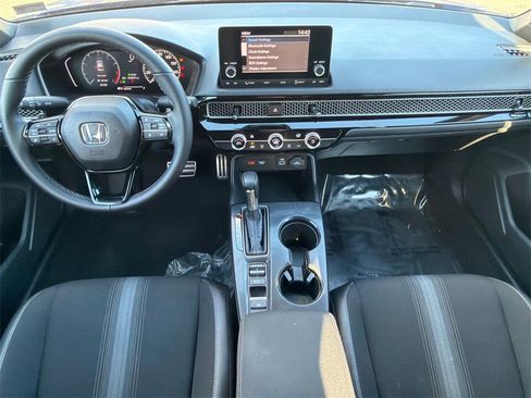 Used 2023 Honda Civic Sport image 13