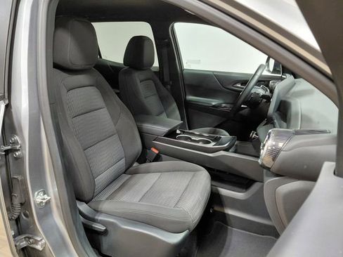 Used 2025 Chevrolet Equinox LT image 19