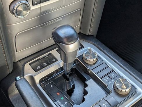 Used 2021 Toyota Land Cruiser Heritage Edition image 21