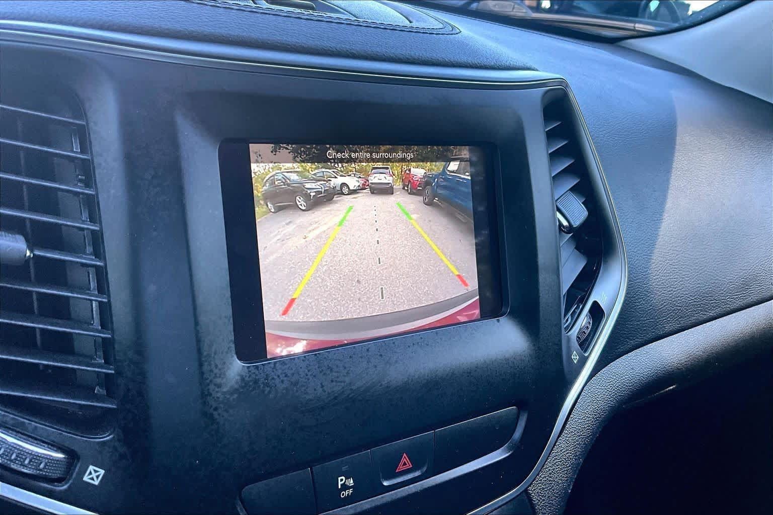 Used 2020 Jeep Cherokee Latitude Plus AWD/4WD image 27
