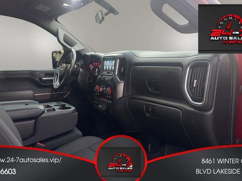 Used 2022 Chevrolet Silverado 2500 LT w/ Convenience Package image 26