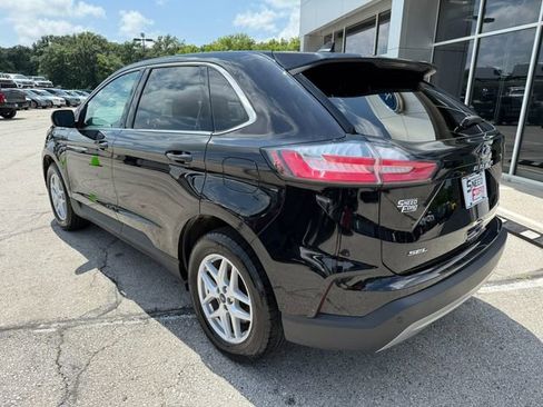 Used 2022 Ford Edge SEL w/ Convenience Package image 5