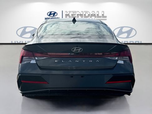 New 2026 Hyundai Elantra SEL Sport image 5