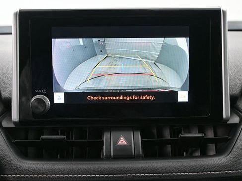 Used 2023 Toyota RAV4 LE AWD/4WD image 23