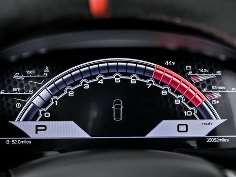 Used 2011 Nissan GT-R Premium image 16