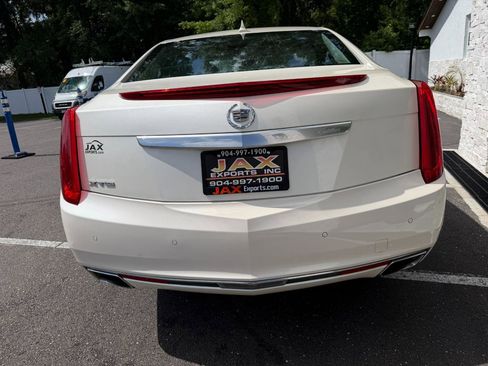 Used 2013 Cadillac XTS Premium FWD image 13