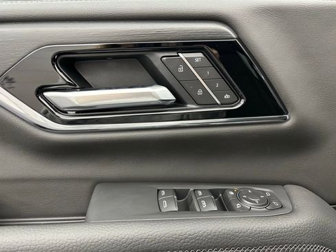 New 2026 GMC Yukon XL Denali w/ Denali Reserve Package image 24