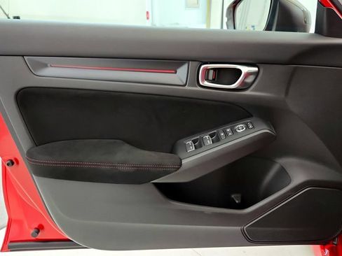 Used 2025 Honda Civic Type R image 22