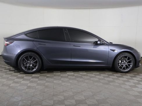 Used 2022 Tesla Model 3 Long Range AWD/4WD image 21