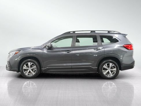 Used 2025 Subaru Ascent Premium AWD/4WD image 2