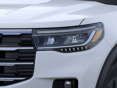 New 2026 Ford Explorer Active AWD/4WD image 19
