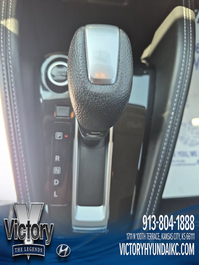 Used 2019 Nissan Kicks SR FWD image 22