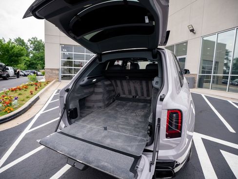 Used 2025 Rolls-Royce Cullinan AWD/4WD image 60