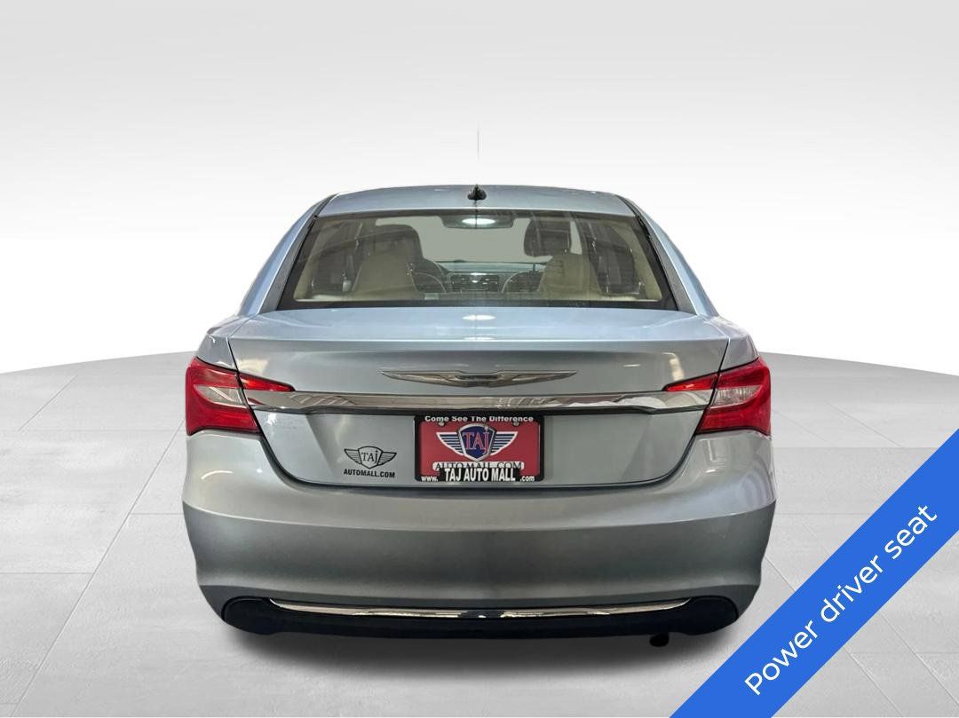 Used 2014 Chrysler 200 Touring FWD image 6